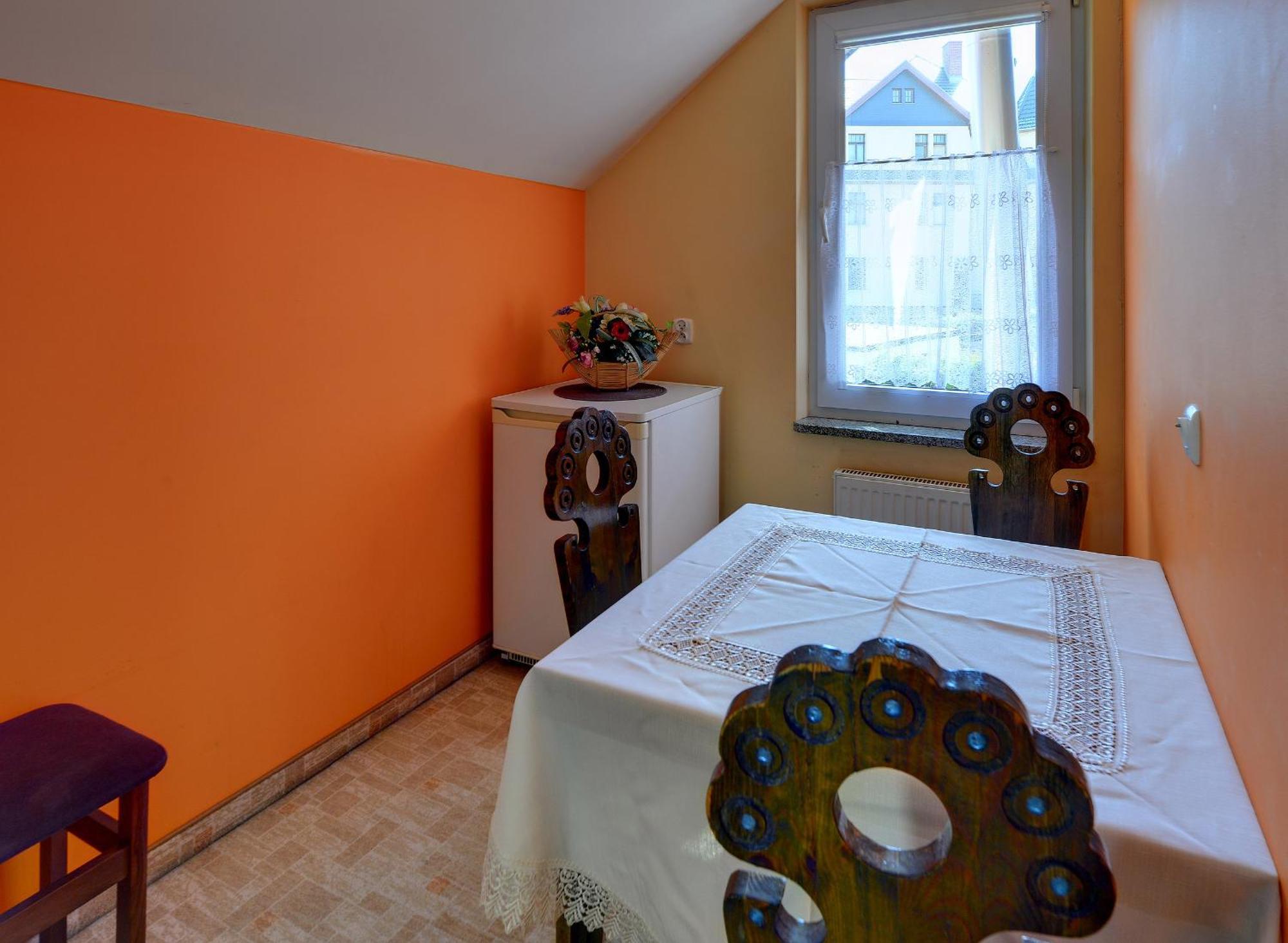 Apartamenty I Pokoje Karpacz - Centrum Karpacza, Parking W Cenie! Szoba fotó