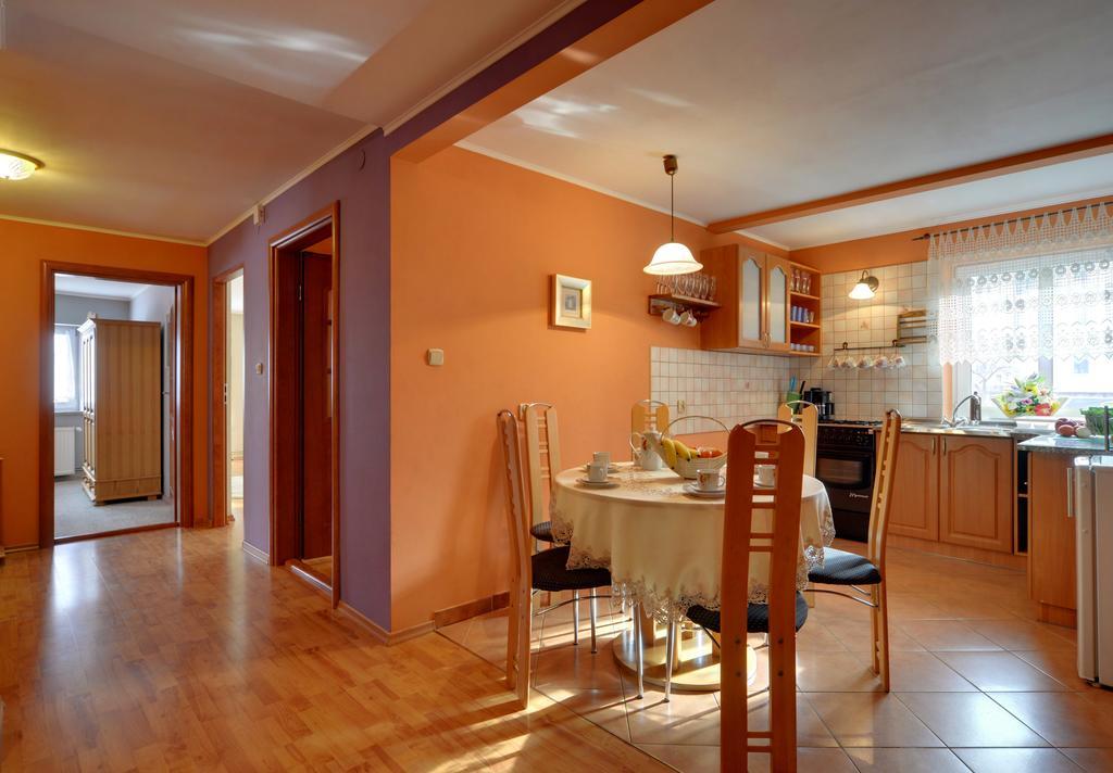 Apartamenty I Pokoje Karpacz - Centrum Karpacza, Parking W Cenie! Kültér fotó