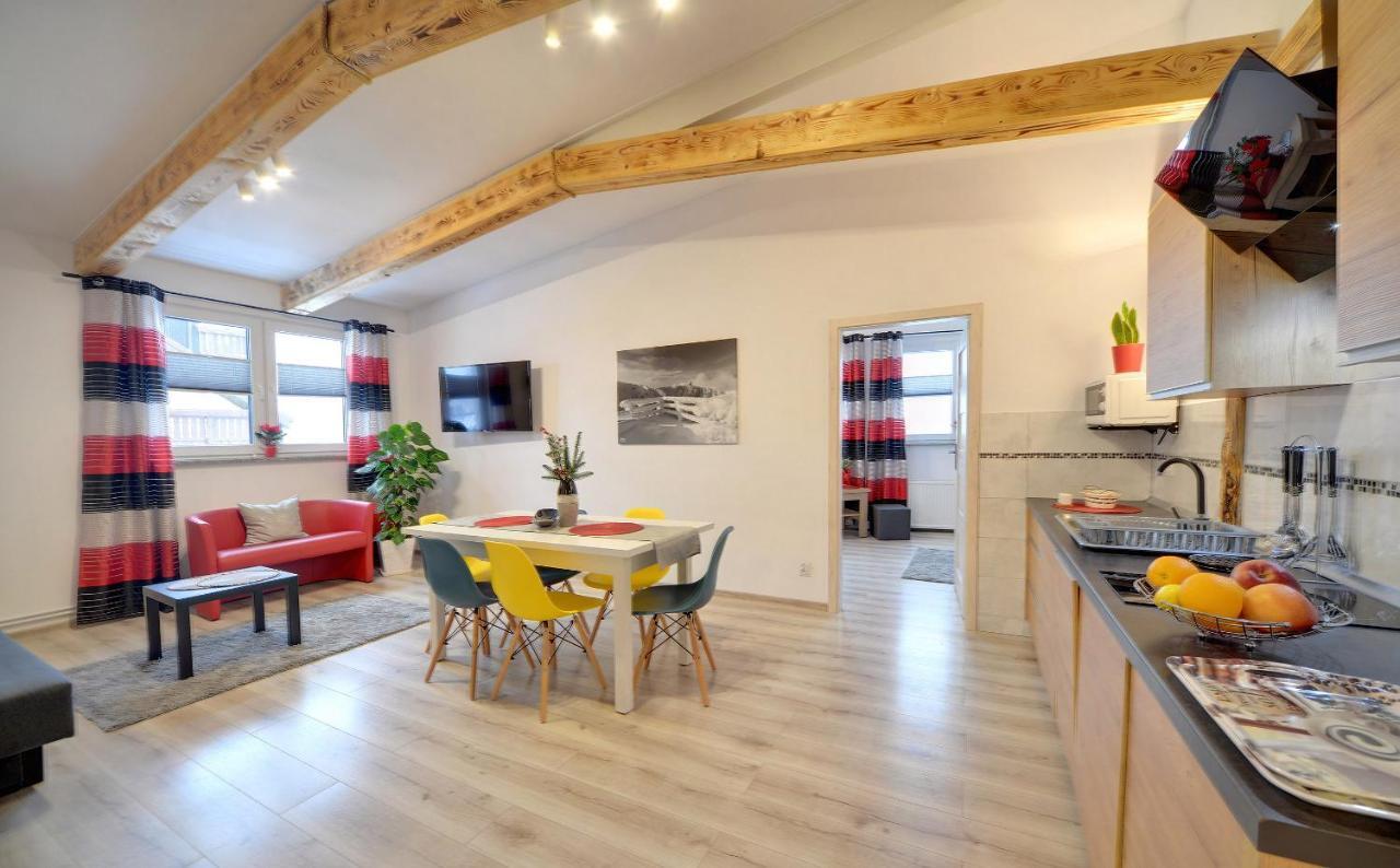 Apartamenty I Pokoje Karpacz - Centrum Karpacza, Parking W Cenie! Kültér fotó